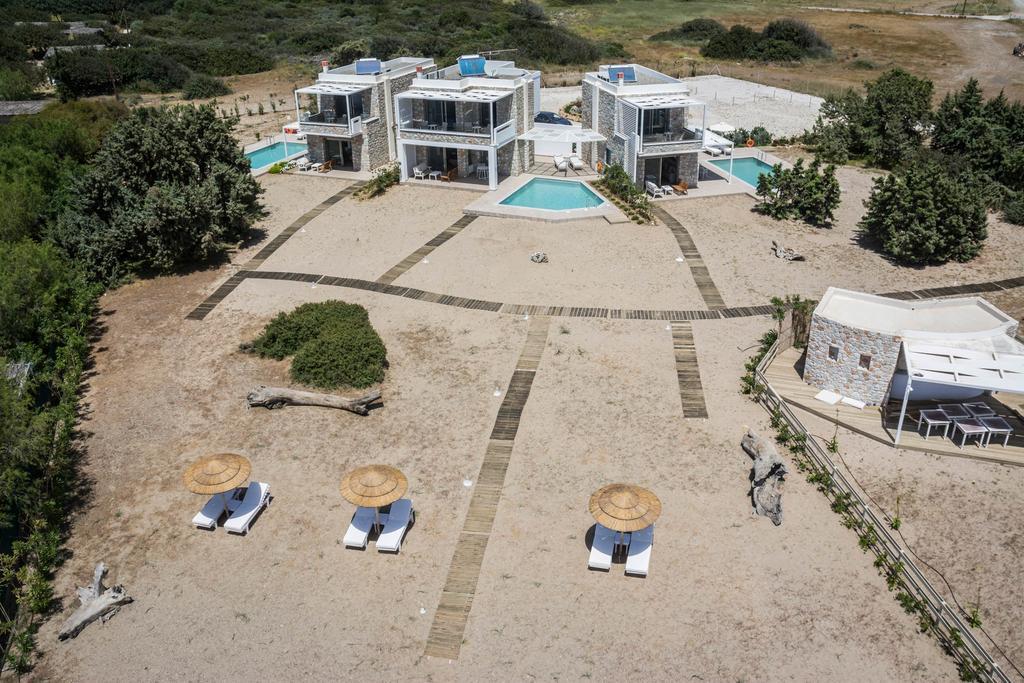 Cedar Bay Beachside Villas Palaiochora Ngoại thất bức ảnh